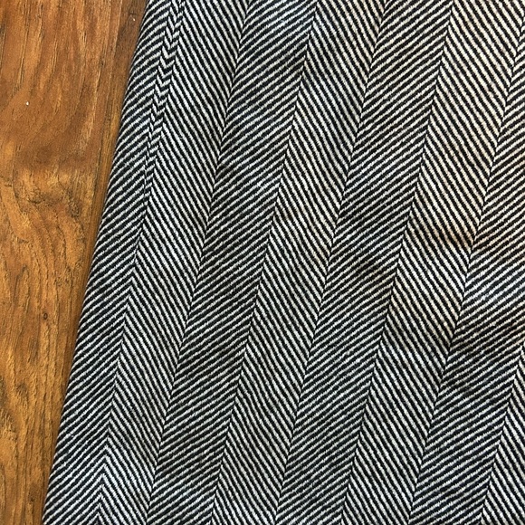 Chevron Herringbone Pencil  Skirt Banana Republic Women’s Size 8 - Picture 3 of 9